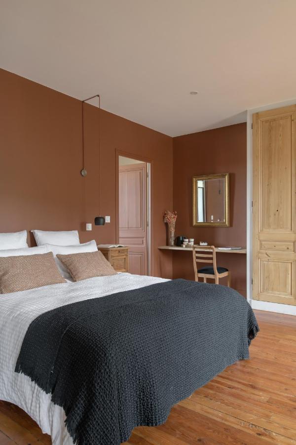 Bed & Breakfast La Maison Des Monts D'or *