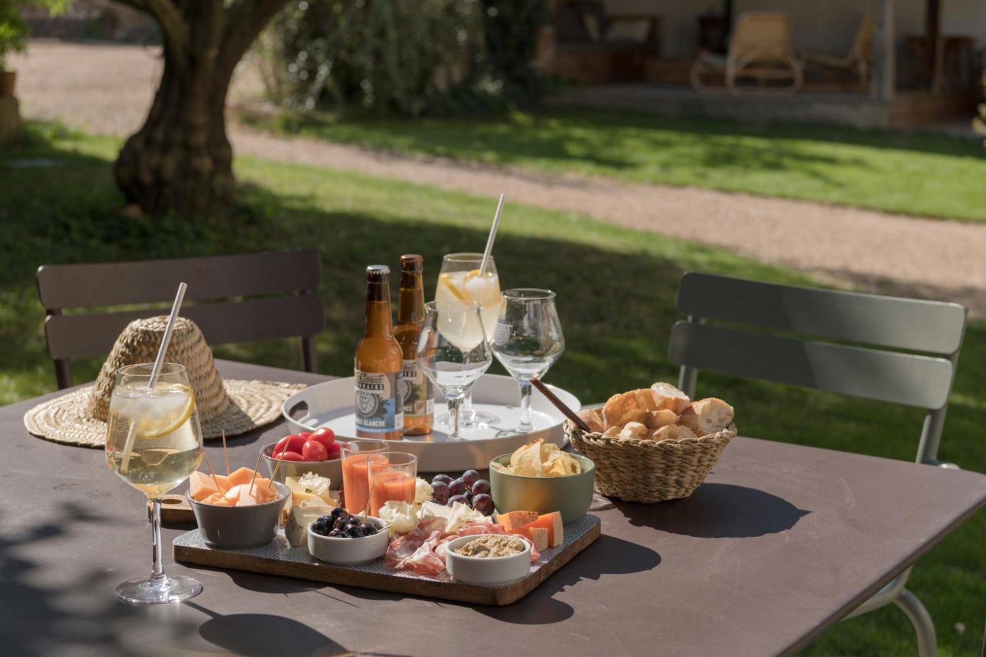 Bed & Breakfast La Maison Des Monts D'or *